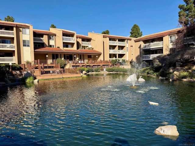 1885 Diamond St. 2-211, San Diego, CA 92109