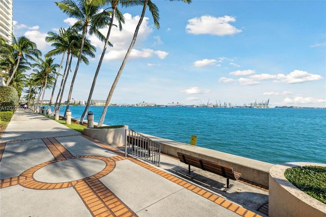 540 Brickell Key Dr 1600, Miami, FL 33131