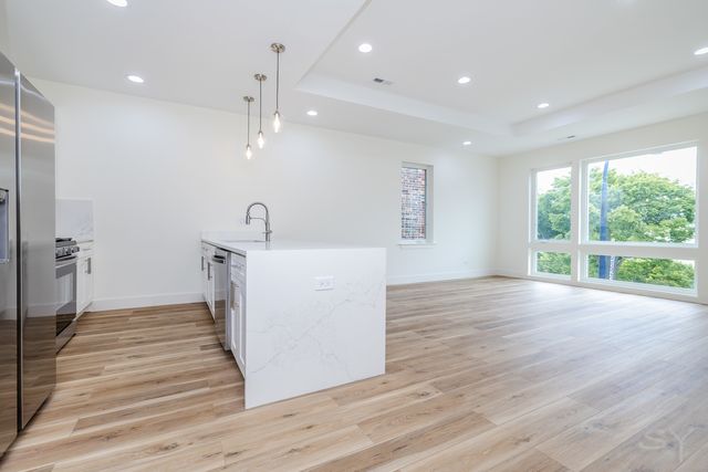 2611 W 21 Street, Chicago, IL 60608