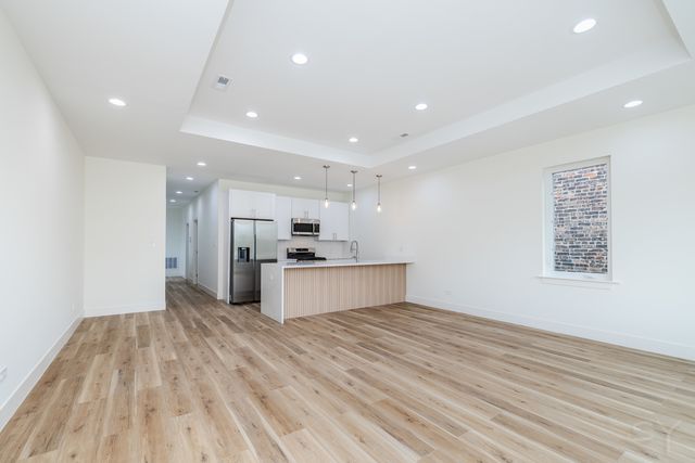 2611 W 21 Street, Chicago, IL 60608