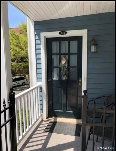 10 Haviland Street B, Norwalk, CT 06854