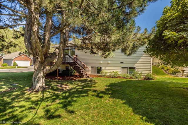 5704 S Pony Ct, Spokane, WA 99224