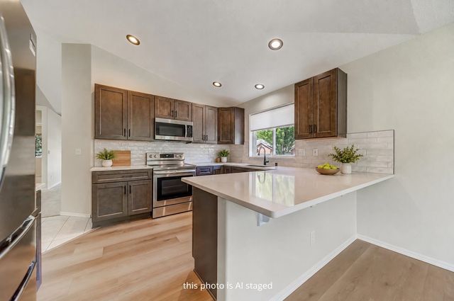 5704 S Pony Ct, Spokane, WA 99224