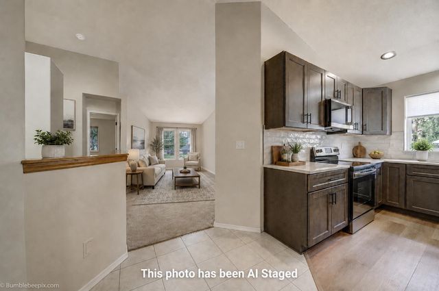 5704 S Pony Ct, Spokane, WA 99224