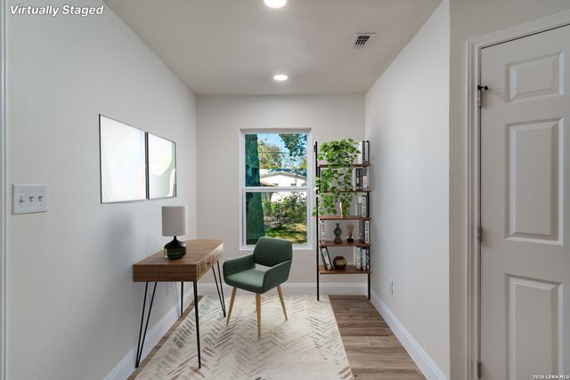 227 Burke, San Antonio, TX 78225