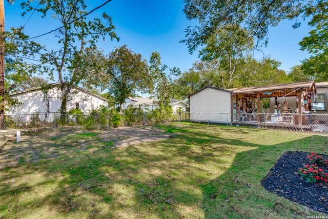 227 Burke, San Antonio, TX 78225