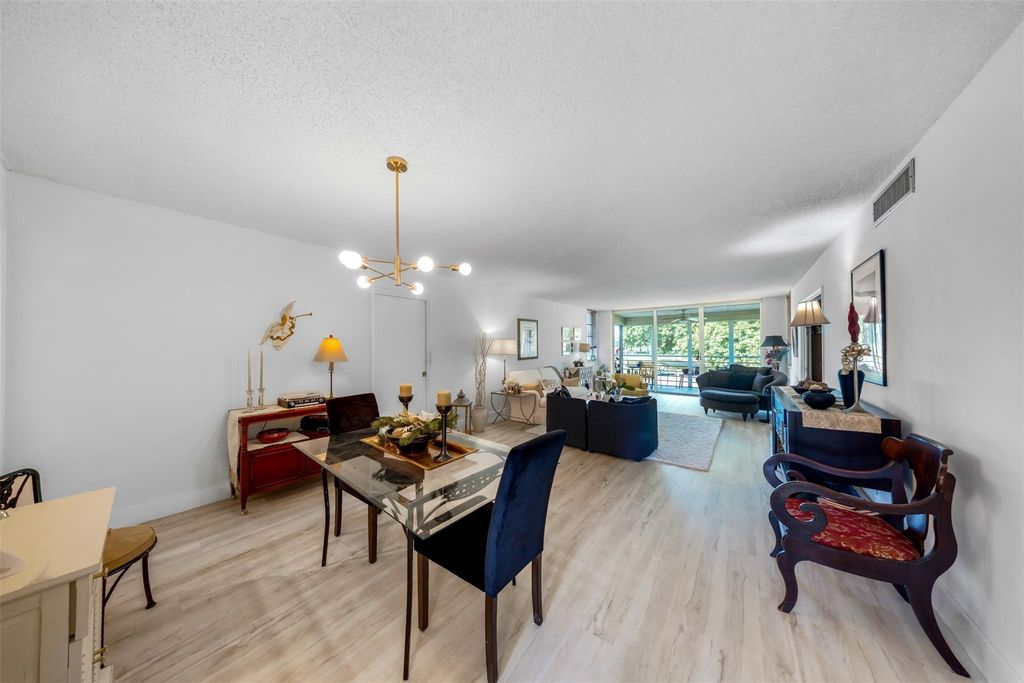 901 Cypress Grove Dr 203, Pompano Beach, FL 33069