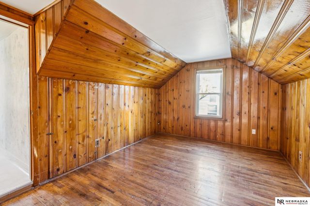 2134 S 48th Street, Omaha, NE 68106