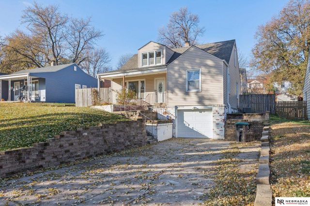 2134 S 48th Street, Omaha, NE 68106