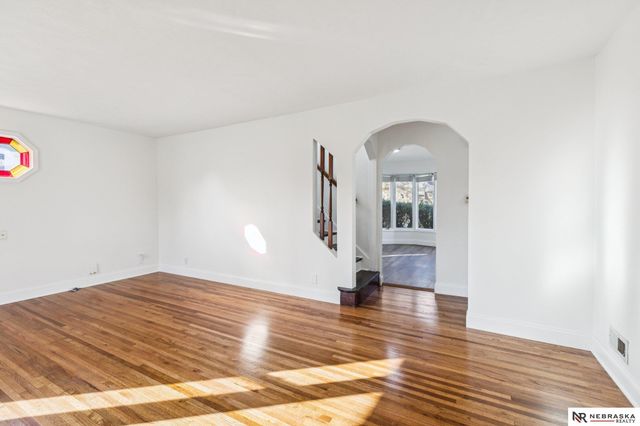 2134 S 48th Street, Omaha, NE 68106