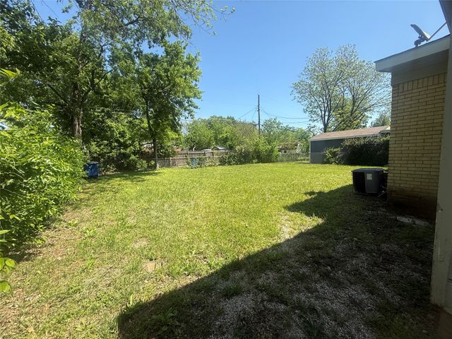 2503 Tolosa Drive, Dallas, TX 75228