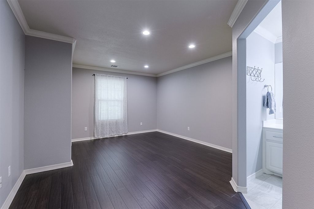 property-img
