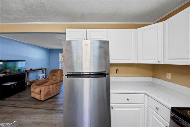 6867 LAURELWOOD Drive, Douglasville, GA 30135