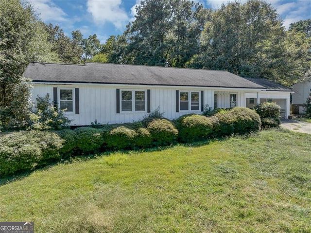 6867 LAURELWOOD Drive, Douglasville, GA 30135