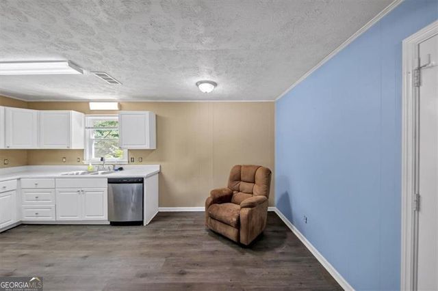 6867 LAURELWOOD Drive, Douglasville, GA 30135