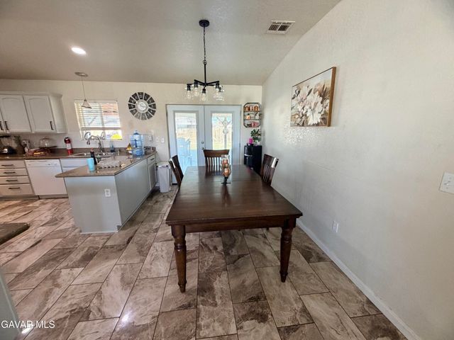 9325 Evelyn Avenue, California City, CA 93505