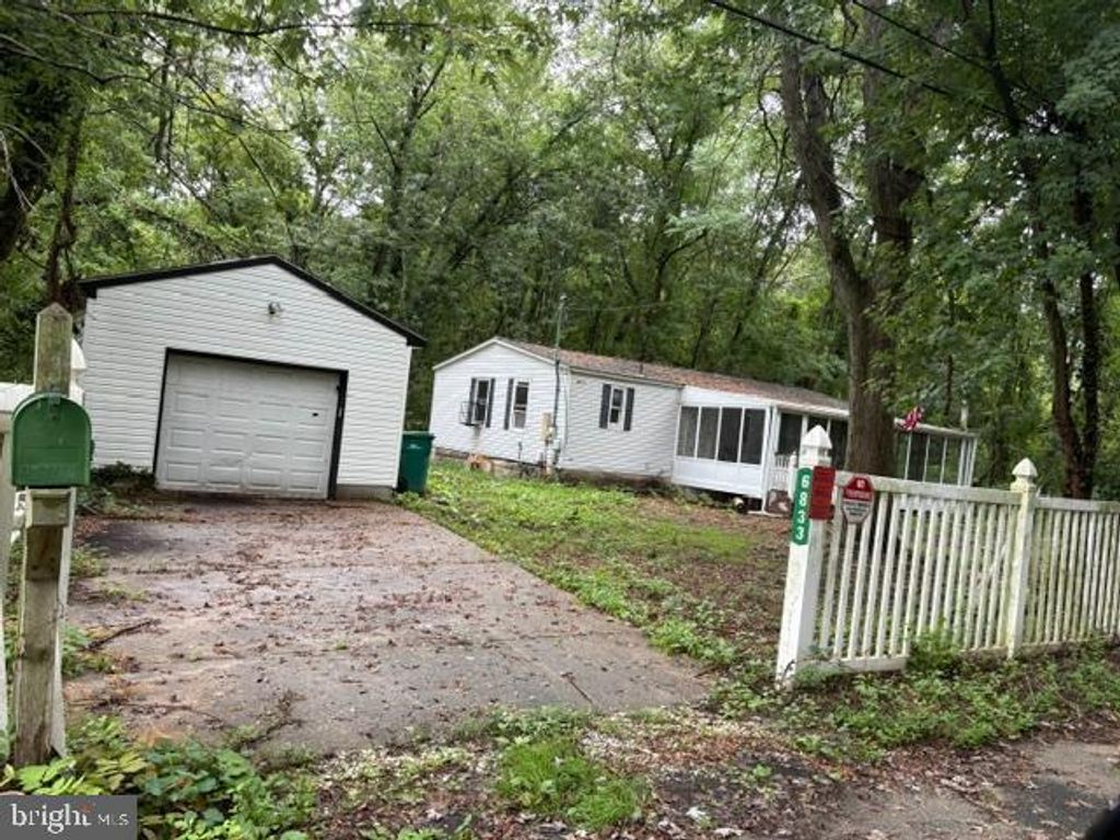 6833 THIRD AVE, MAYS LANDING, NJ 08330 — exterior