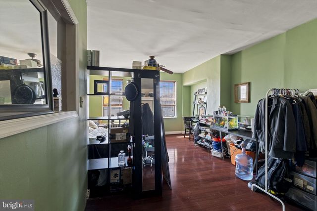 1833 MCKEAN, Philadelphia, PA 19145