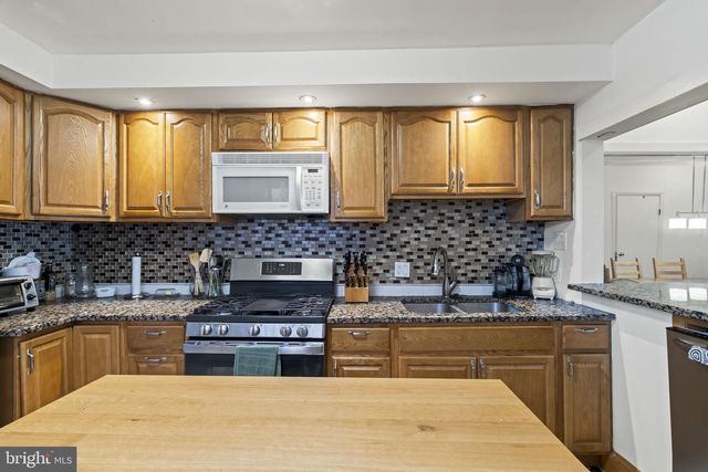 1833 MCKEAN, Philadelphia, PA 19145