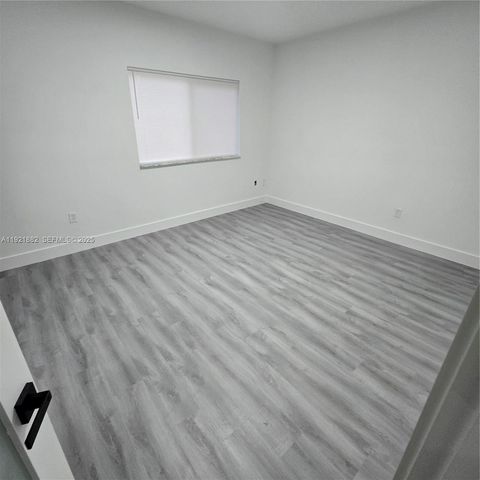 4276 NE 26th Ct, Homestead, FL 33033