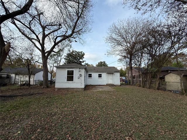 1332 Gaylord Drive, Dallas, TX 75217