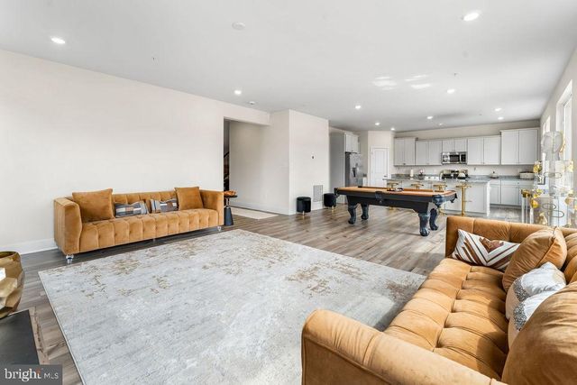 5196 NEWPORT CIR, White Plains, MD 20695