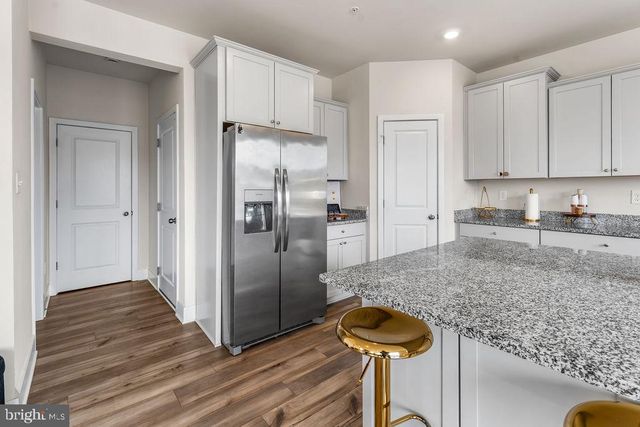 5196 NEWPORT CIR, White Plains, MD 20695