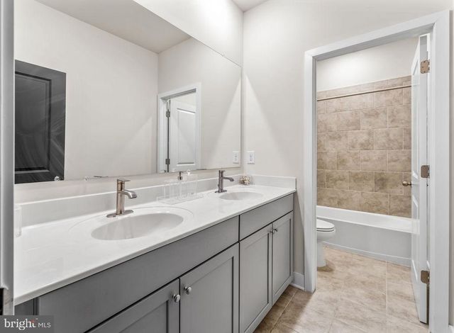 5196 NEWPORT CIR, White Plains, MD 20695