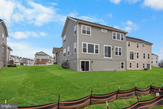 5196 NEWPORT CIR, White Plains, MD 20695