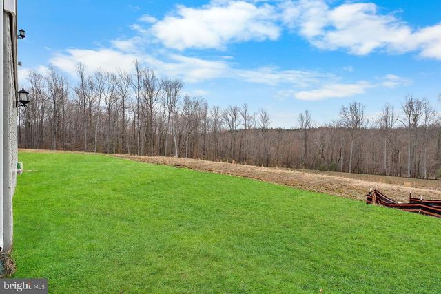 5196 NEWPORT CIR, White Plains, MD 20695