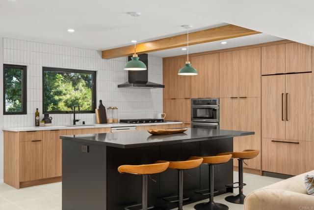 806 Needlerock Place, Escondido, CA 92025