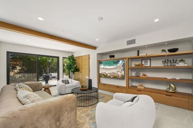 806 Needlerock Place, Escondido, CA 92025