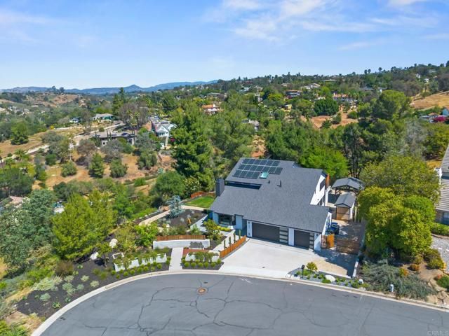 806 Needlerock Place, Escondido, CA 92025