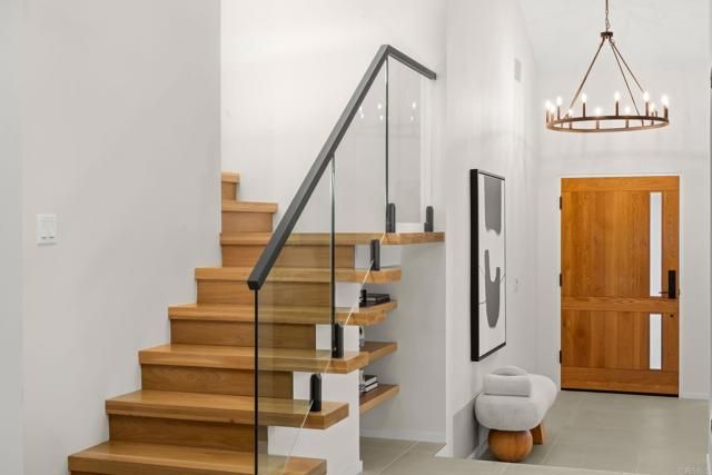 806 Needlerock Place, Escondido, CA 92025