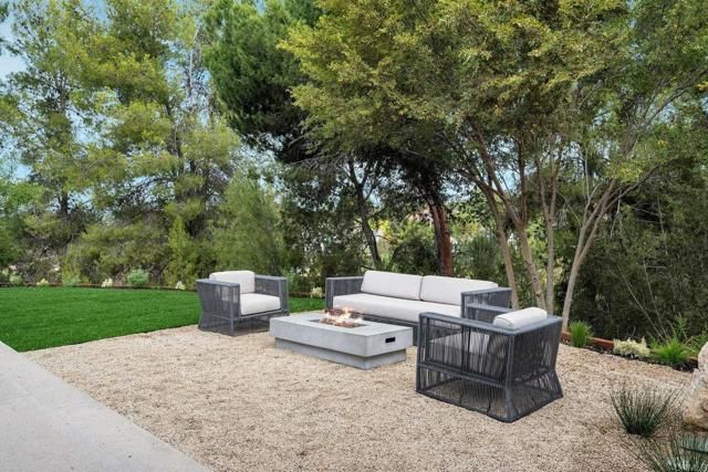 806 Needlerock Place, Escondido, CA 92025