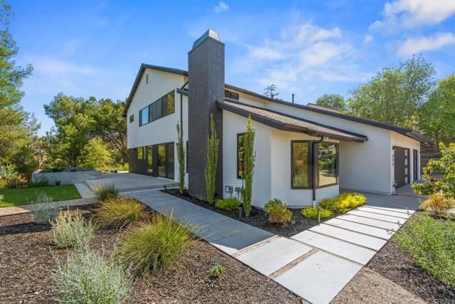 806 Needlerock Place, Escondido, CA 92025