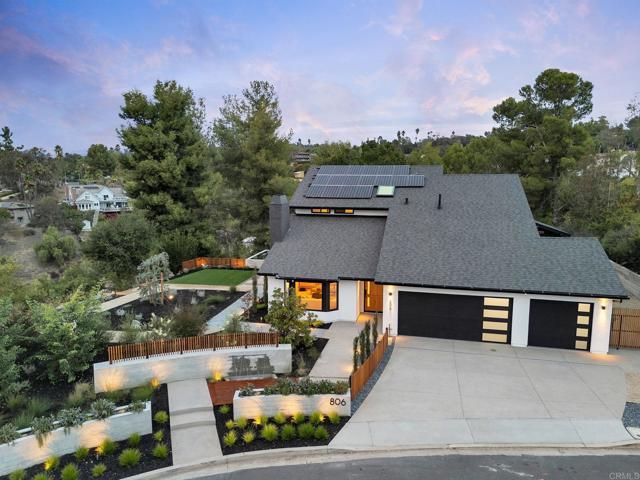 806 Needlerock Place, Escondido, CA 92025