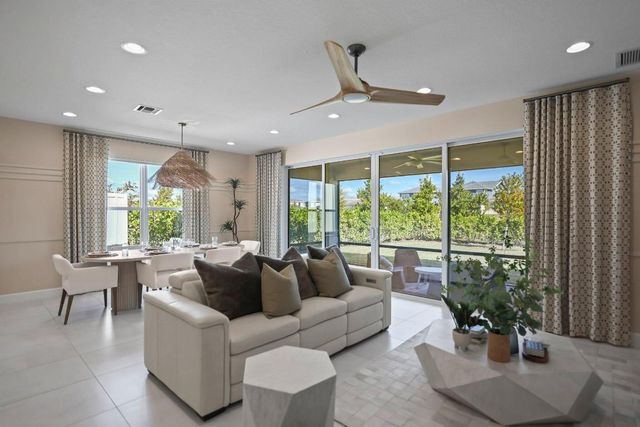 19545 Broad Shore Walk, Loxahatchee, FL 33470