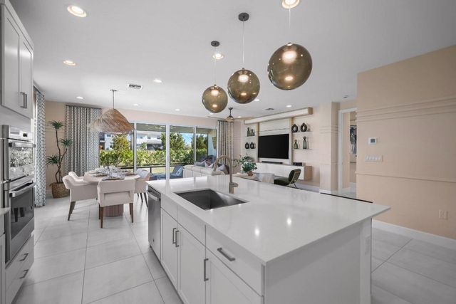 19545 Broad Shore Walk, Loxahatchee, FL 33470