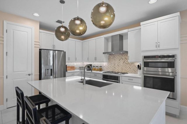 19545 Broad Shore Walk, Loxahatchee, FL 33470