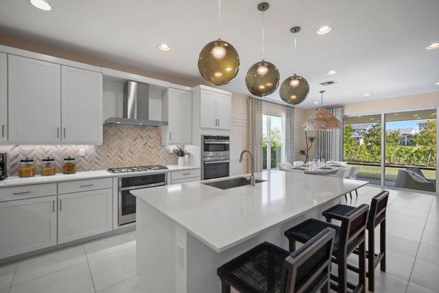 19545 Broad Shore Walk, Loxahatchee, FL 33470