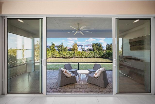 19545 Broad Shore Walk, Loxahatchee, FL 33470