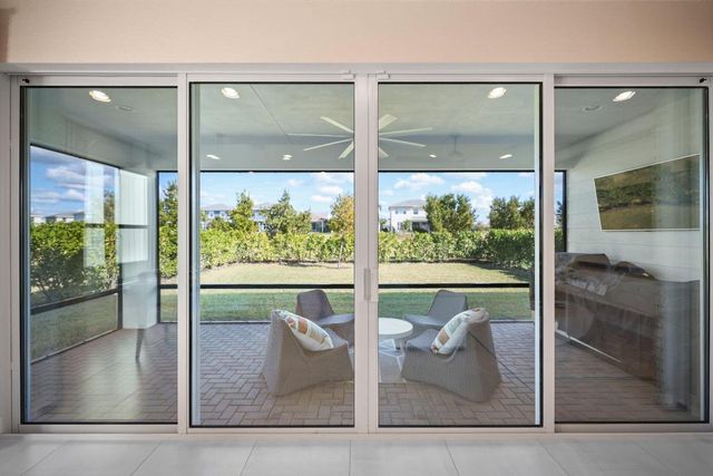 19545 Broad Shore Walk, Loxahatchee, FL 33470