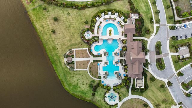 19545 Broad Shore Walk, Loxahatchee, FL 33470