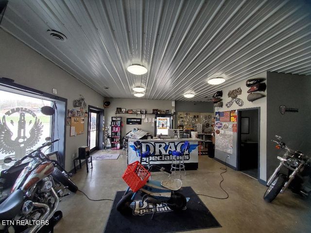 20208 Alberta St, Oneida, TN 37841