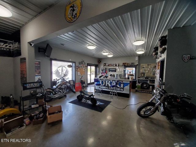 20208 Alberta St, Oneida, TN 37841