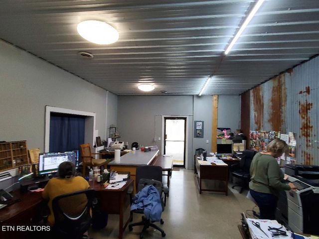 20208 Alberta St, Oneida, TN 37841