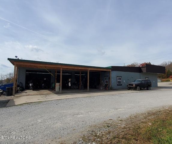 20208 Alberta St, Oneida, TN 37841