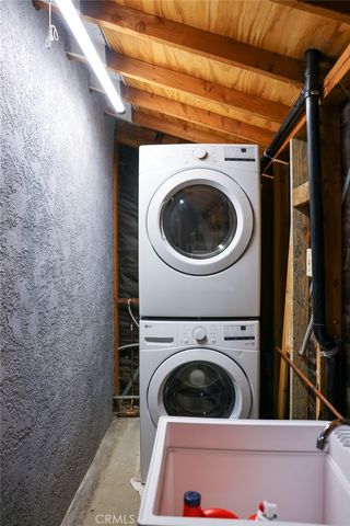 11253 Segrell Way, Culver City, CA 90230