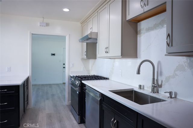 11253 Segrell Way, Culver City, CA 90230